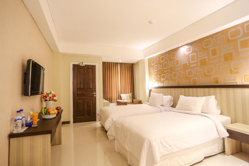 Sylvia Hotel Kupang Kupang  Chambre photo